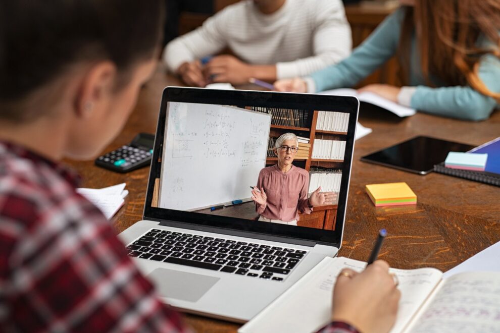 How Online Learning Expands Access and Boosts Student Engagement